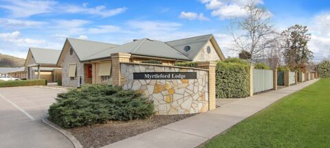 An image of the front of Myrtleford Lodge. A residential aged care facility operated by Mercy Health in Myrtleford VIC